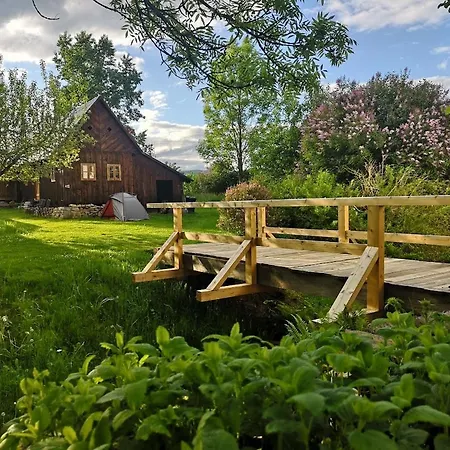 Apartamento červený Dvůr