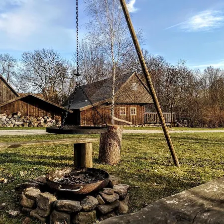 Apartamento červený Dvůr