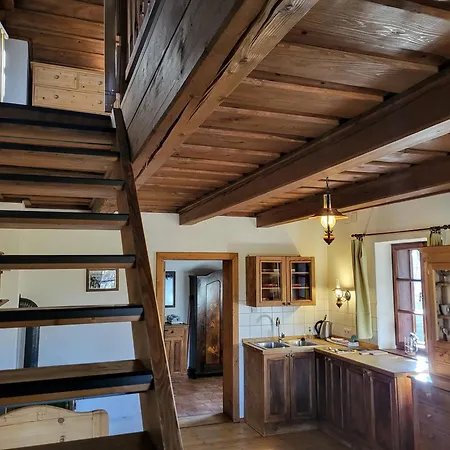 Apartment Cerveny Dvur