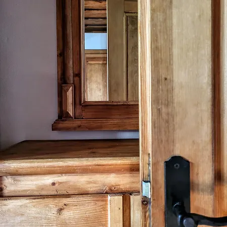 Apartamento červený Dvůr Chvalšiny