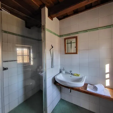 červený Dvůr Chvalšiny