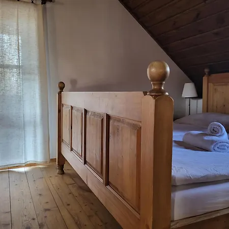Cerveny Dvur Apartment