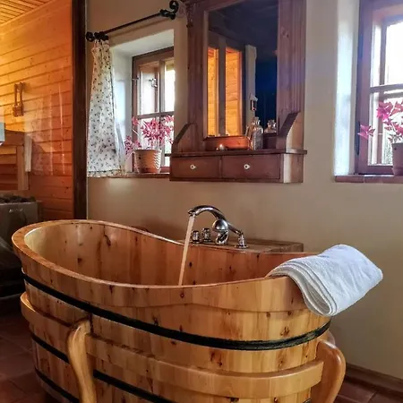 Apartment Cerveny Dvur Chvalsiny