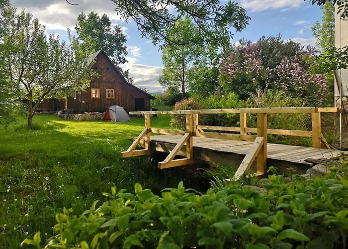 Apartamento červený Dvůr