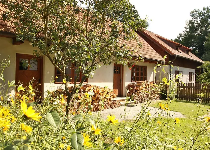 Apartamento červený Dvůr