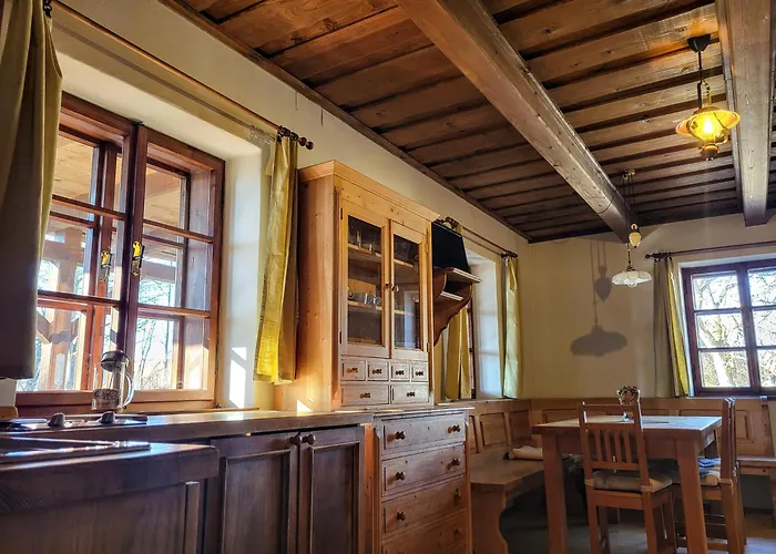 Apartamento červený Dvůr Chvalšiny