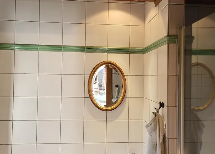 Apartamento červený Dvůr